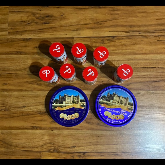 Storage and Gift Tins ♻️ Assorted Brands, Sizes, and Shapes (9 Total) - Picture 4 of 7